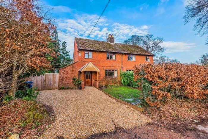 3 Bedroom Semi-Detached House To Rent In Killinghurst Lane, Godalming, GU8