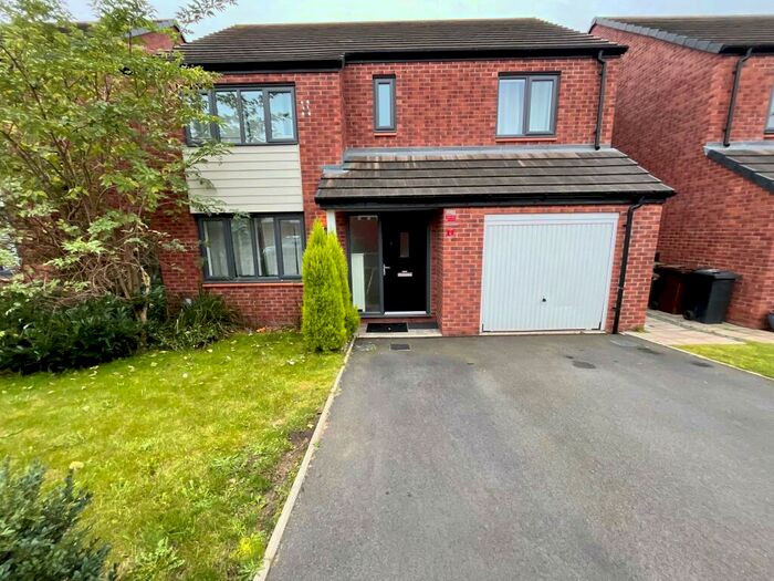 4 Bedroom Detached House To Rent In Marlene Croft, Birmingham, B37