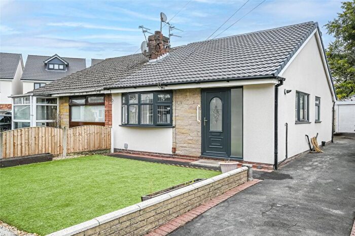 2 Bedroom Bungalow For Sale In Hesketh Drive, Maghull, L31