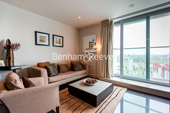 Studio To Rent In Pan Peninsula Square, Canary Wharf, E14