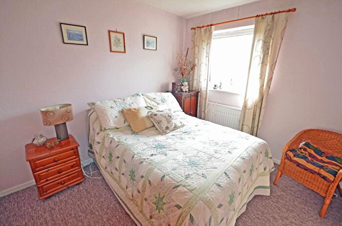 2 Bedroom Terraced House For Sale In Buckingham Way, Frimley, GU16