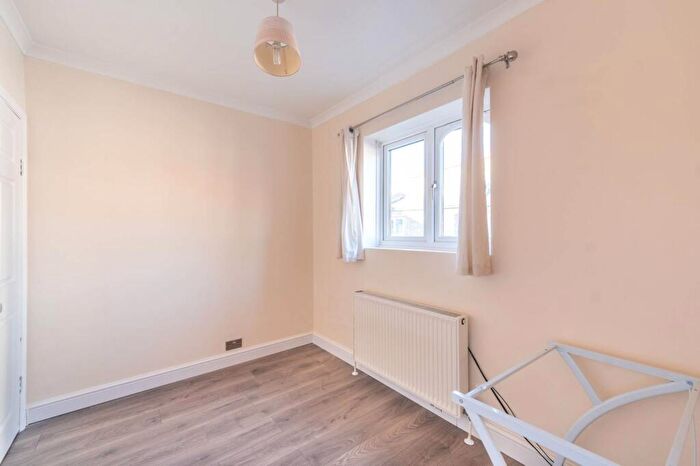 3 Bedroom House To Rent In Maple Mews, Maida Vale, London, NW6