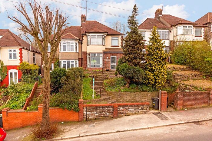 3 Bedroom Semi Detached House To Rent In Stockingstone Road, Luton, Bedfordshire, LU2