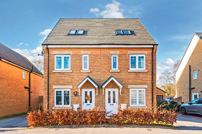 3 Bedroom Semi Detached House For Sale In Scampston Drive, Harrogate, North Yorkshire, HG3