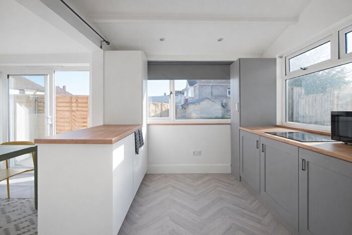 6 Bedroom Detached House To Rent In Branksome Drive, Filton, BS34