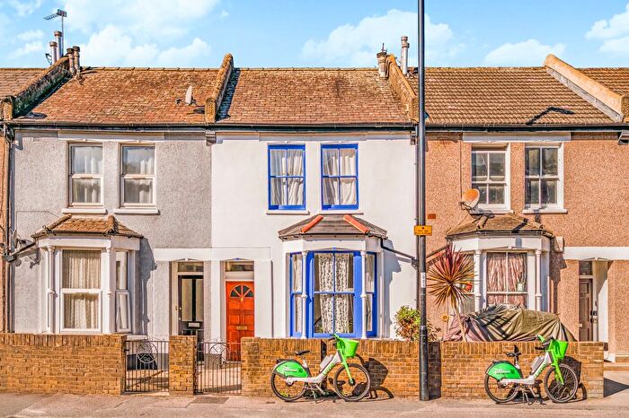 4 Bedroom Property To Rent In Trundleys Road, Surrey Quays, SE8