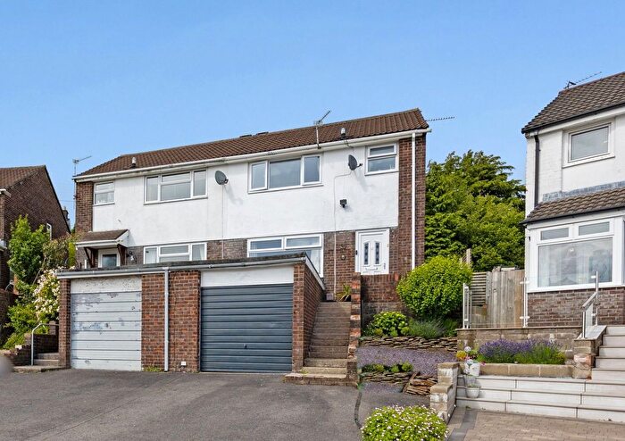 3 Bedroom Semi-Detached House For Sale In Llanberis Close, Tonteg, CF38