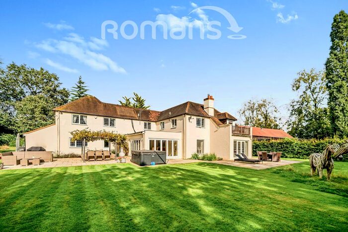 5 Bedroom Detached House To Rent In Rawlings Lane, Seer Green, Beaconsfield HP9