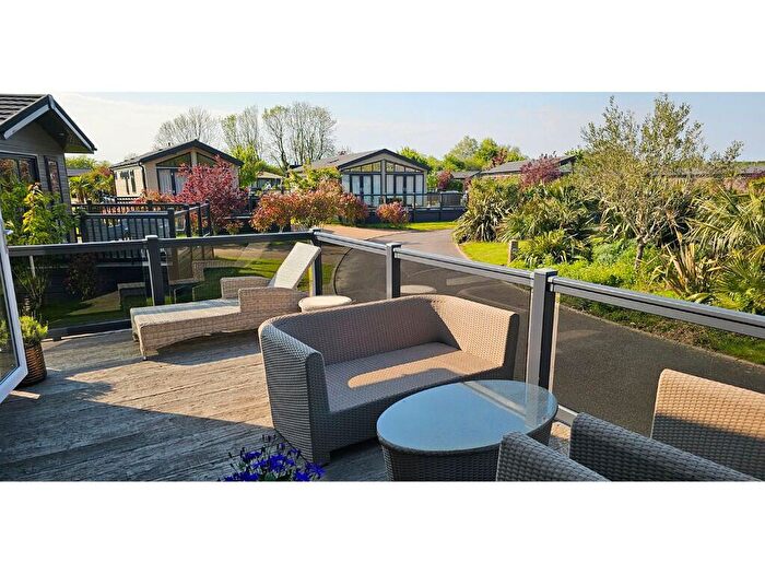 2 Bedroom Lodge For Sale In Willow Brook, Foxhunter Holiday Park, Monkton Street, CT12
