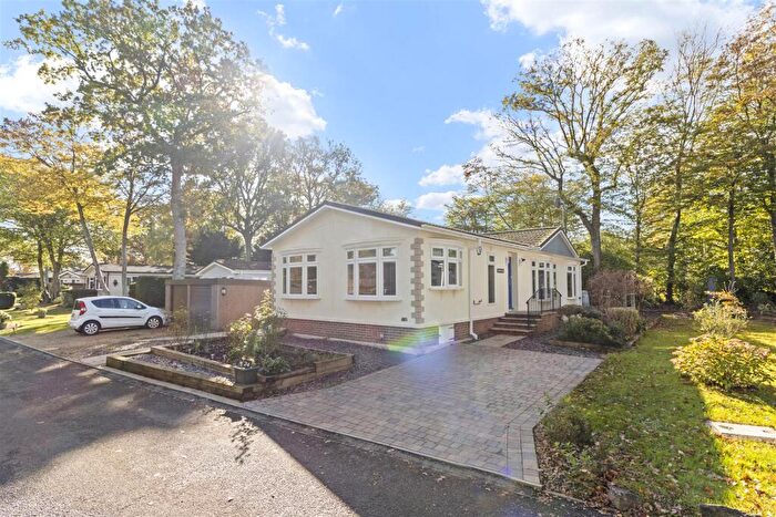 3 Bedroom Park Home For Sale In Deanland Wood Park, Golden Cross, Hailsham, BN27