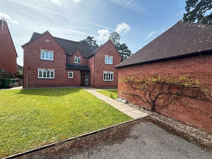 5 Bedroom Detached House To Rent In Hatherley Road, Cheltenham, GL51