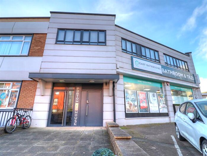 2 Bedroom Flat To Rent In Birmingham Road, Stratford-Upon-Avon, CV37