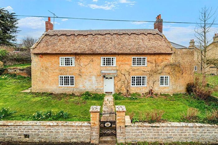 7 Bedroom Detached House For Sale In Higher Street, Bridport, DT6