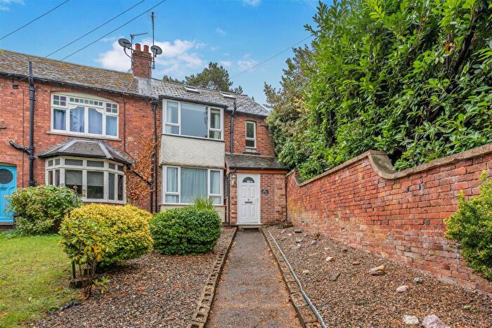 3 Bedroom End Of Terrace House For Sale In Old Parr Road, Banbury, OX16