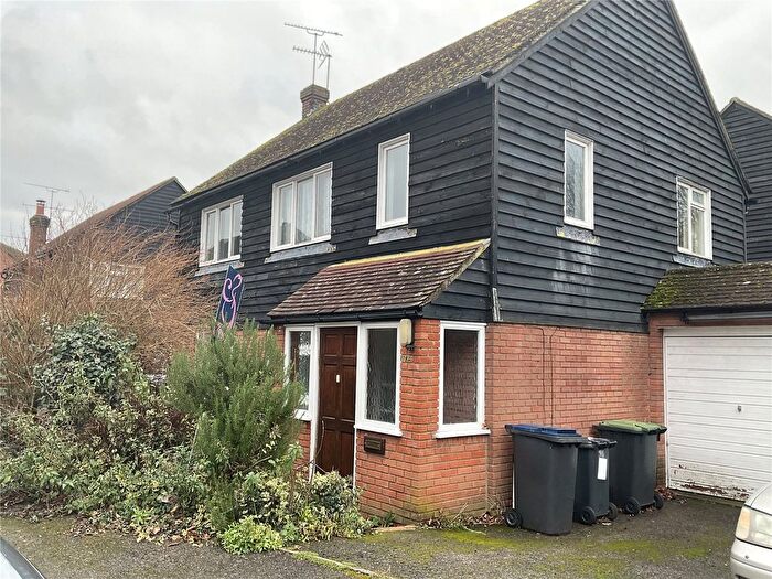 2 Bedroom Maisonette For Sale In Riverside Close, Bridge, Canterbury, Kent, CT4