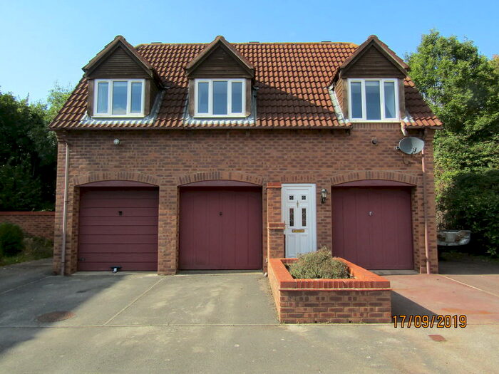 1 Bedroom Detached House To Rent In The Cloisters, Bishops Cleeve, GL52