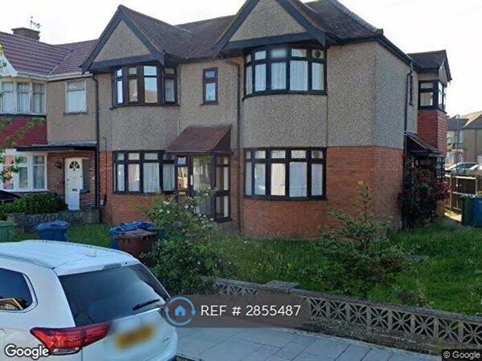 1 Bedroom Flat To Rent In Kenmore Avenue, Harrow, HA3