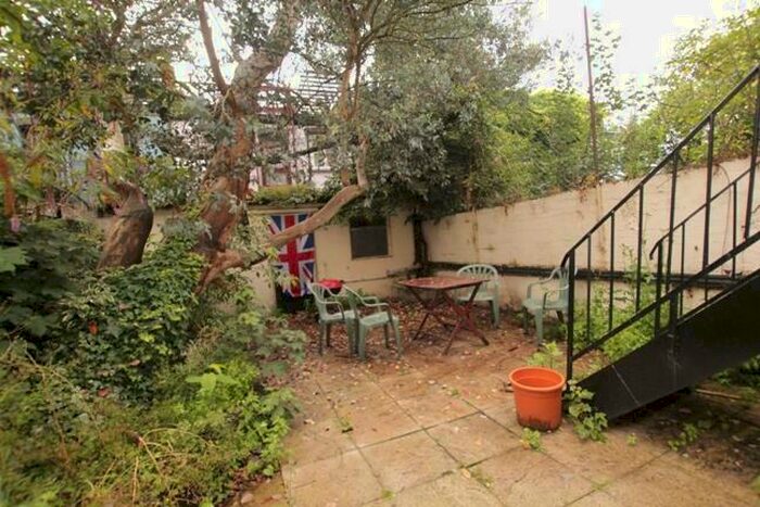 3 Bedroom Flat To Rent In Marlborough Road, Archway, London, N19