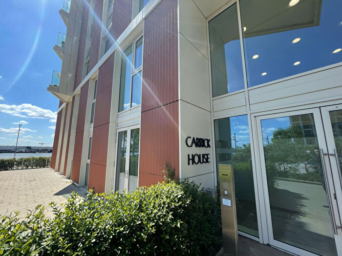 2 Bedroom Flat To Rent In Royal Crest Avenue, London, E16