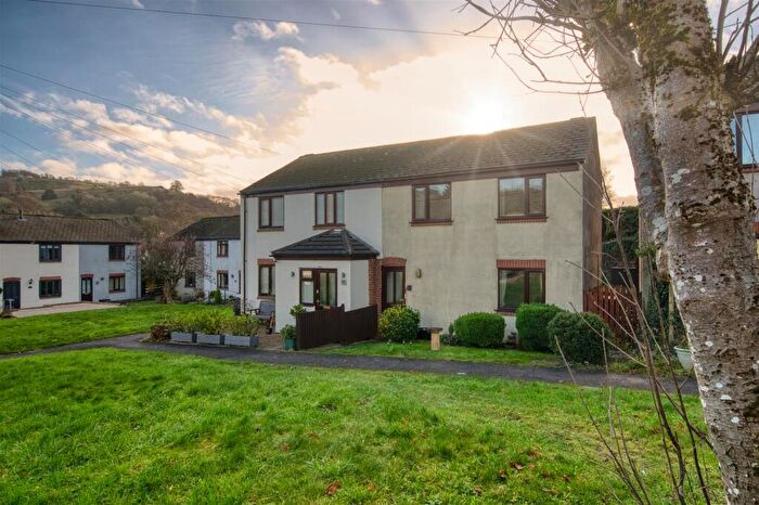3 Bedroom Semi-Detached House For Sale In Greenway Croft, Wirksworth, Matlock, DE4