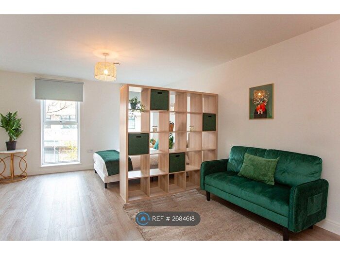 Studio To Rent In Upper York Street, Bristol, BS2