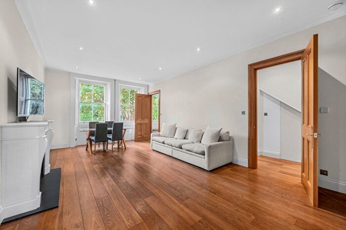 1 Bedroom Terraced House To Rent In Ennismore Gardens, Knightsbridge, SW7