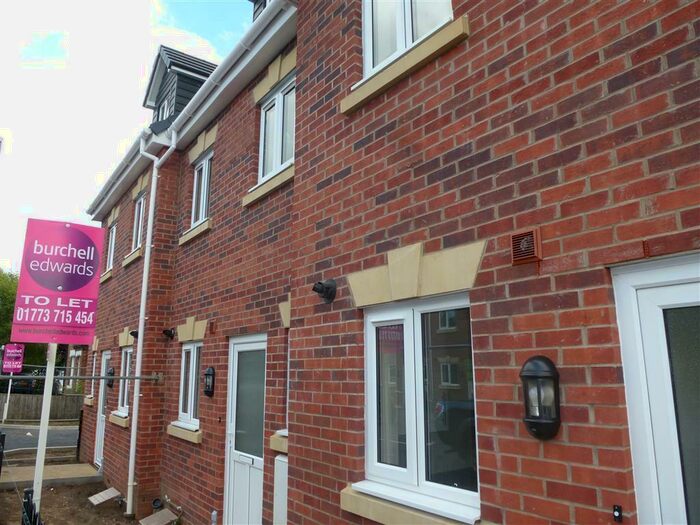 3 Bedroom Town House To Rent In Station Road, Langley Mill, Nottingham, NG16