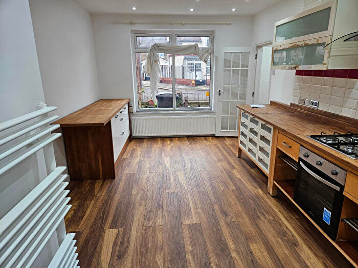 3 Bedroom Terraced House To Rent In Russell Avenue, London, N22