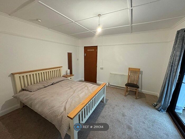 1 Bedroom Property To Rent In Southborough Lane, Bromley, BR2