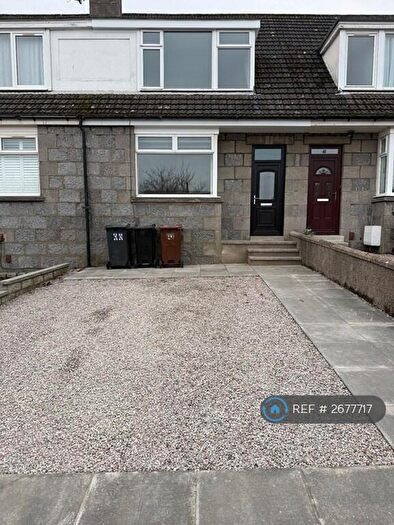 3 Bedroom Terraced House To Rent In Springfield Road, Aberdeen, AB15