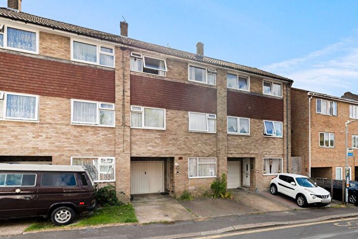 3 Bedroom Terraced House For Sale In Hillside Road, Dover, CT17