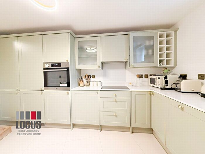 1 Bedroom Flat To Rent In Shepperton Road, Islington, N1