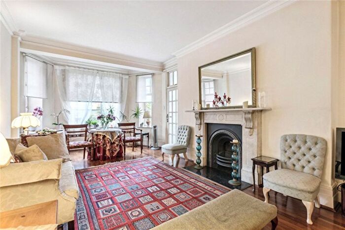 3 Bedroom Flat To Rent In Clive Court, London, W9