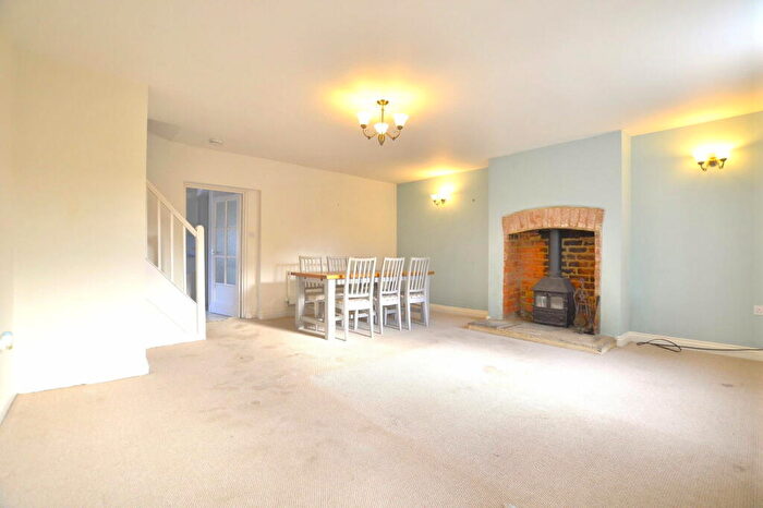 2 Bedroom Cottage For Sale In High Street, Upton St. Leonards, Gloucester, GL4