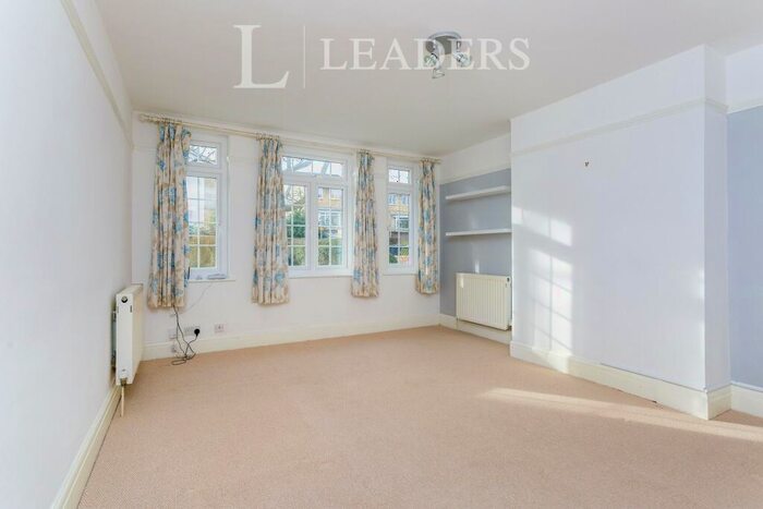 3 Bedroom Apartment To Rent In Campbell Road, Southsea, PO5