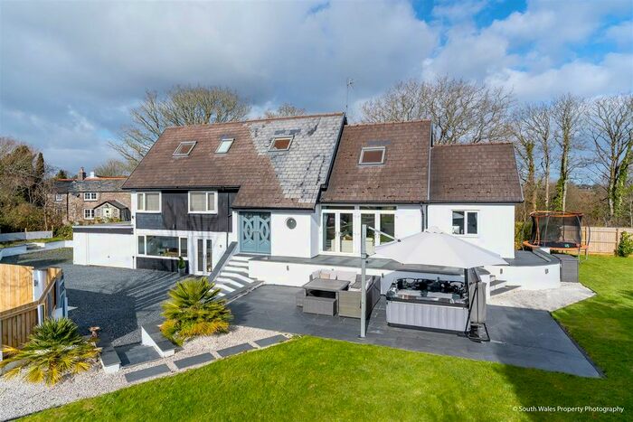 5 Bedroom Detached House For Sale In Trerhyngyll, Cowbridge, CF71