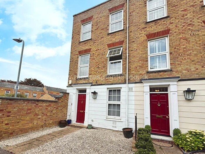 5 Bedroom Property To Rent In Cornworthy, North Shoebury, SS3