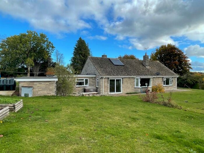 4 Bedroom Detached Bungalow To Rent In Chilmark, Salisbury, SP3
