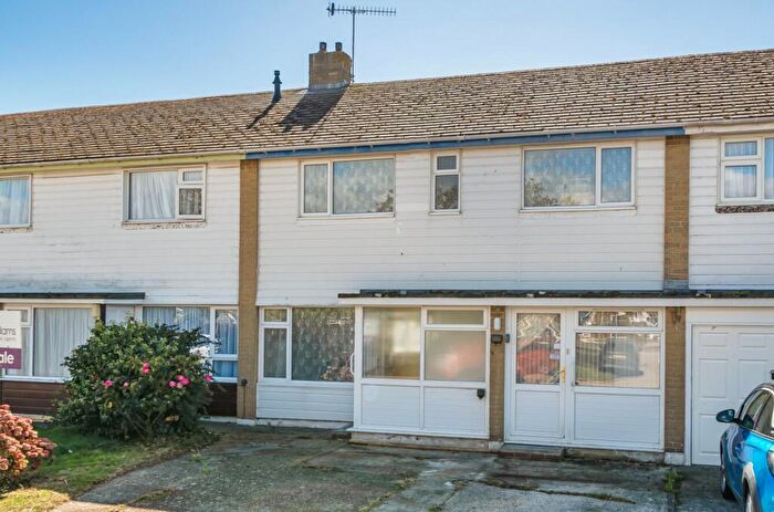 4 Bedroom Terraced House For Sale In Orpen Place, Selsey, PO20