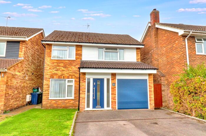 3 Bedroom Detached House For Sale In Parrs Road, Stokenchurch, HP14