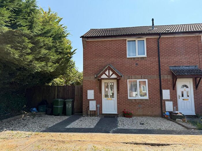 2 Bedroom End Of Terrace House To Rent In Courts Barton, Frome, BA11