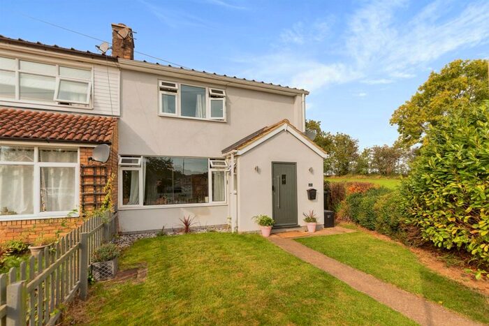 3 Bedroom End Of Terrace House For Sale In Welland Avenue, Gartree, Market Harborough, LE16