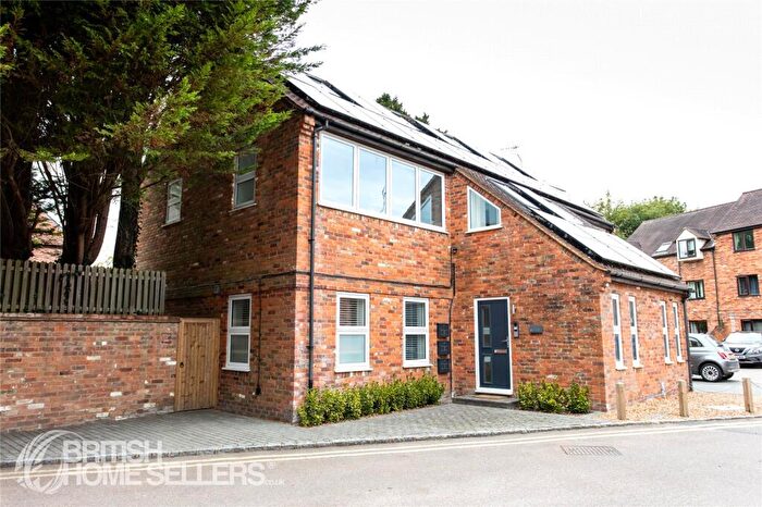 1 Bedroom Apartment For Sale In Malthouse Square, Princes Risborough, Buckinghamshire, HP27