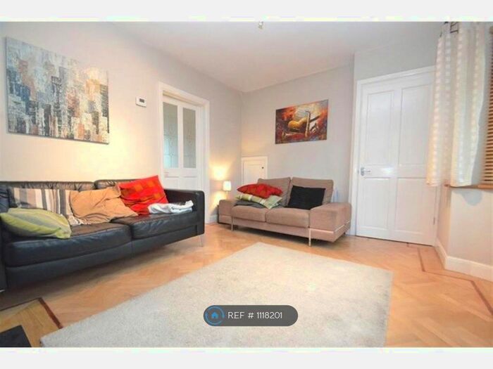 2 Bedroom End Of Terrace House To Rent In Linden Avenue, Ruislip, HA4
