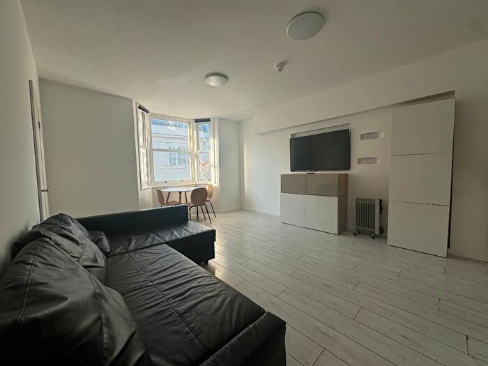 2 Bedroom Flat To Rent In Bond Street, Brighton, BN1