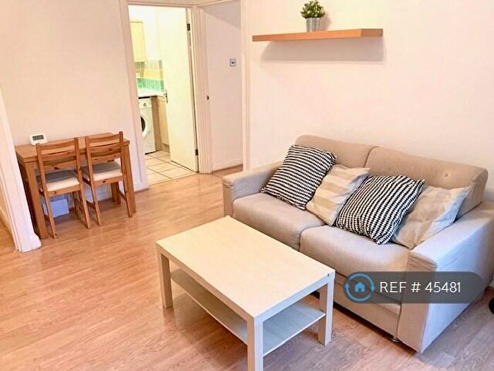 1 Bedroom Flat To Rent In Neckinger Estate, London, SE16