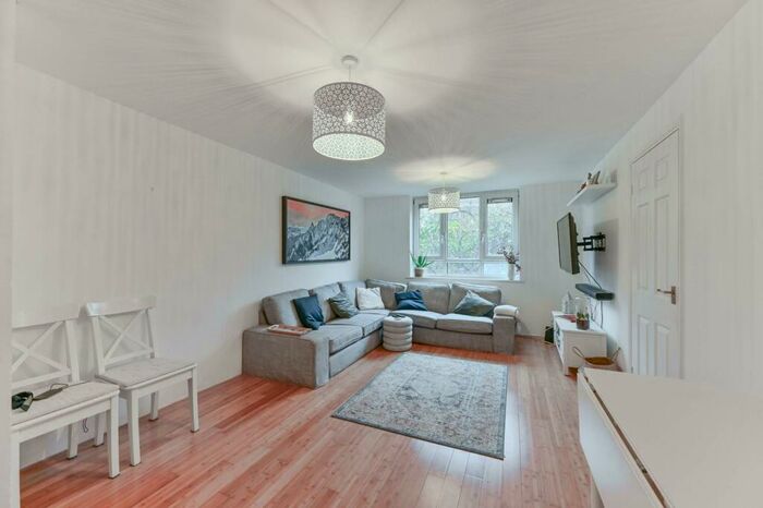 1 Bedroom Flat To Rent In Brighton Road, Sutton, SM2