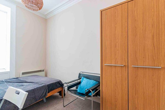 1 Bedroom Flat To Rent In L Wardlaw Street, Edinburgh, EH11