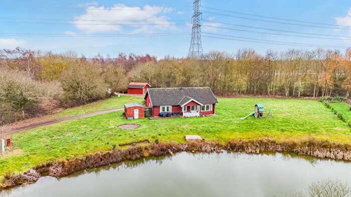 3 Bedroom Lodge For Sale In Wormegay Road, Blackborough End, King's Lynn, Norfolk, PE32