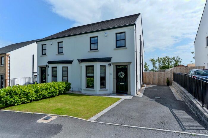 4 Bedroom Semi-Detached House For Sale In Scrabo Heights, Newtownards, County Down, BT23